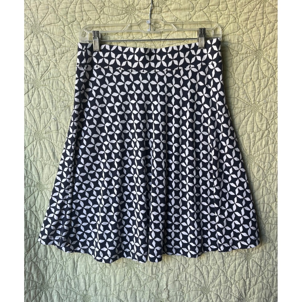 Swingy Preppy Black & White Skirt